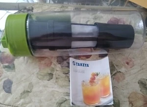 Takeya Iced Tea Maker Flash Chill Mesh Infuser Airtight Lid USA Made 1 Quart New - Picture 1 of 2