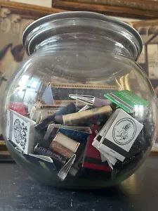 ANTIKE MIRRO Keksdose aus mundgeblasenem Glas voller Streichhölzer Sammlung - Bild 1 von 12