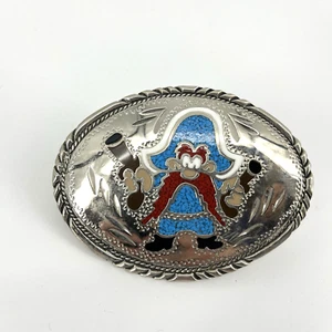 Hebilla de cinturón vintage Yosemite Sam turquesa y coral con incrustaciones de astillas plateadas dibujos animados EE. UU. - Imagen 1 de 5