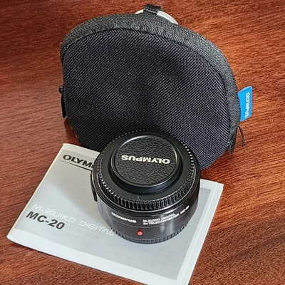 Olympus MC-20 M.Zuiko Digital 2x Teleconverter Extender  - Image 1 of 4