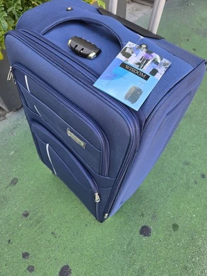 26" Travel Suitcase  8 Wheels Spinner Combination Lock Extra Lightweight... - Image 1 of 4