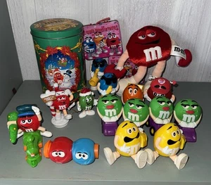 M&M's Collectible Mixed Lot of a variety special Items Christmas Valentines 1218 - Picture 1 of 11