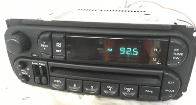 道奇克莱斯勒吉普原始设备制造商收音机调谐器单 CD RBK 02-07 Caravan Ram P05091556 — 第 1/4 张图片