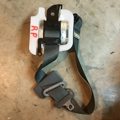 92 93 94 1992 MITSUBISHI EXPO WAGON TERCERA FILA CINTURÓN DE SEGURIDAD DERECHO GRIS  Foto 1 de 2