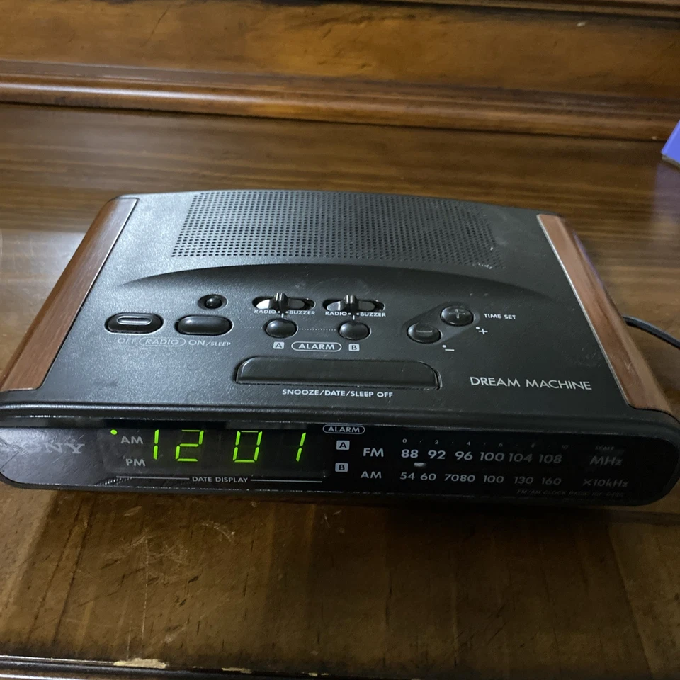 Vintage Sony Dream Machine ICF-C430 Dual Alarm AM/FM Clock Radio Wood Grain - Image 1 of 4