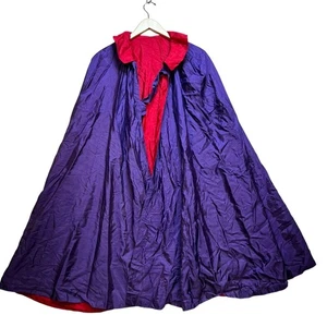 Costume mantello mantello Halloween taglia unica viola rosso reversibile autocravatta stagionale - Foto 1 di 7