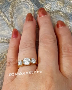 VTG Avon Gold 3 Stone Cubic Zirconium Diamonds Ring Size 6 *NEW*SIGNED - Picture 1 of 5