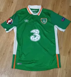 Maglia Squadra Repubblica d'Irlanda Uomo Small Umbro Lunga 3 Maglia Calcio - Foto 1 di 20