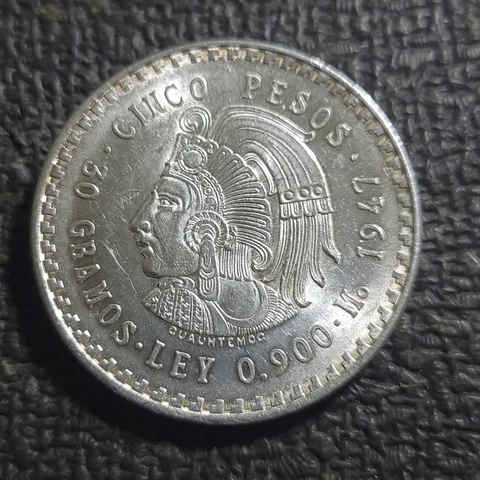 1947 Mexico 🇲🇽 5 Pesos .900 Silver Cuauhtemoc Aztec Warrior Key Date KM # 465 Cover