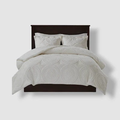 Madison Park White Arya Comforter Mini 3-Piece Set, Full/Queen Size. - Image 1 of 4