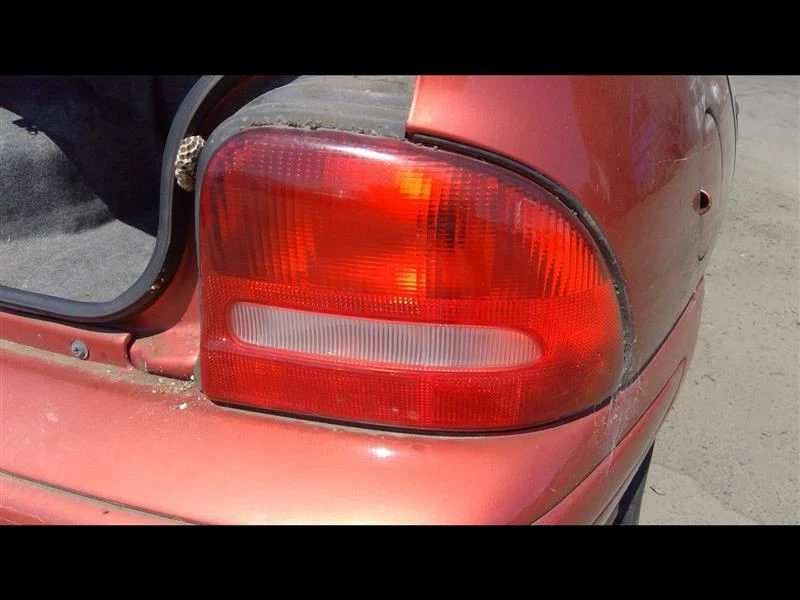 1998 Dodge Neon Sport Tail Lamp 16063004 Foto 1 de 4