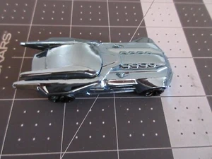 2025 BATMAN Exclusive BATMOBILE blue tint chrome LOOSE Hot Wheels - Picture 1 of 5