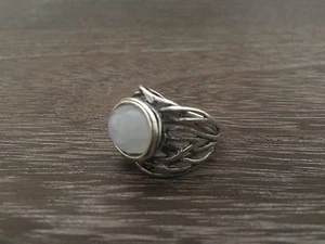 ANILLO DE COLECCIÓN DE PLATA ESTERLINA Y PIEDRA LUNAR FORJADO A MANO MEDIADOS DE SIGLO TALLA 9,5 - Imagen 1 de 10