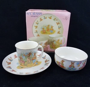 Vintage Ostern Hase Kaninchen Kinder Abendessen Set Teller Schüssel Tasse Becher Lil Hase Japan - Bild 1 von 10