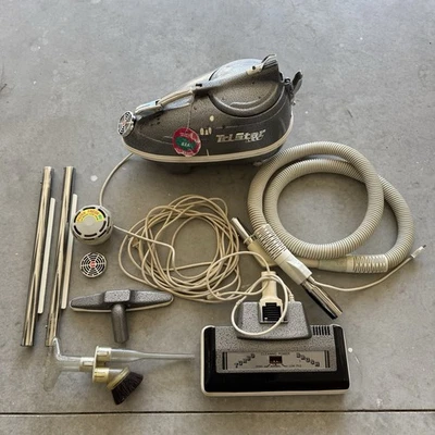 Aspiradora Tristar DXL de colección con turbocepillo y otros accesorios PROBADA Foto 1 de 4