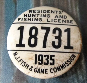 1935 New Jersey Fishing Residents Hunting and Fishing License Pinback Button Pin - Picture 1 of 3