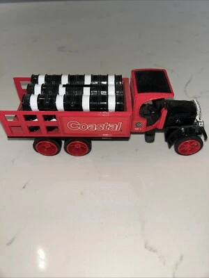 True Value 1925 Kenworth Truck/Barrels Die Cast Bank  ERTL - Image 1 of 4
