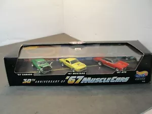 Hot Wheels Collectibles 1996 30° Anniversario del '67 Muscle Cars Set 3 Auto Nuove - Foto 1 di 8