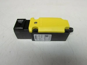 SIEMENS 3SE5114-0QV10-1AE1 , SAFETY POSITION SWITCH , 5 PIN, N/NIB! MAKE OFFER! - Picture 1 of 5