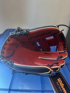 Wilson 1786 11.5" SUPERPIEL AZUL Wannabe Hero DERECHO A2000 GUANTE DE BÉISBOL CALIDAD - Imagen 1 de 5