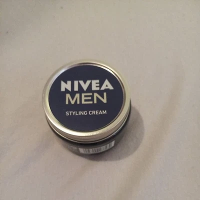 Nivea Styling Creme Gel sorgt für einen natürlichen Look 150ml - Bild 1 von 2
