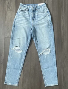 American Eagle Jeans Womens 2 26W Blue Denim Curvy Mom Cool Classic Stretch NWT - Picture 1 of 9