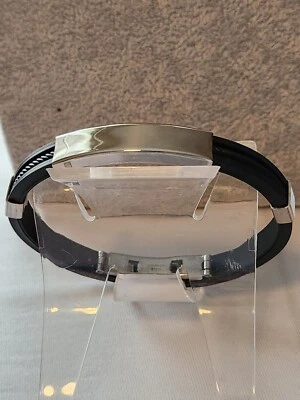 Pulsera de acero inoxidable y sílice negra de 8 pulgadas Foto 1 de 4