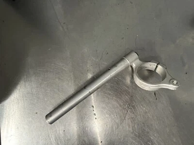 00-03 SUZUKI GSXR 100 GSXR750 CLIP IZQUIERDO EN MANILLAR OEM 01 02 03 2002 2003 2000 Foto 1 de 3