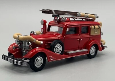 Matchbox Collectibles Models of Yesteryear YFE03 1933 Cadillac Fire Wagon - Image 1 of 4
