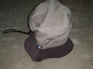 DC Bucket Hat BUCKETTER Khaki and Brown L-XL NOSWT - Picture 1 of 6