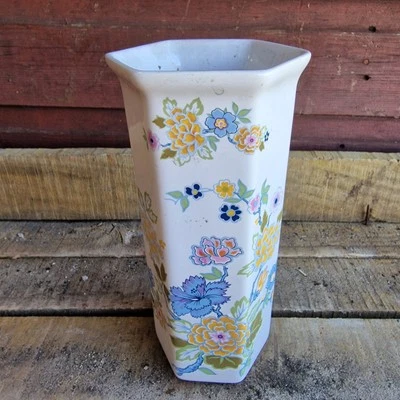 Genuine 1970's Kingston Pottery Hull Vase  - Cheeful Vibrant Floral Design  - Image 1 of 4