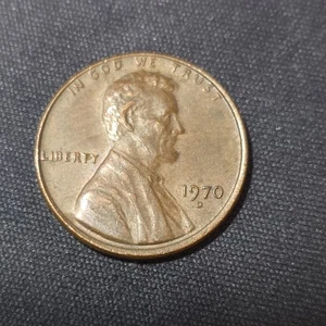 1970d Lincoln cent floating roof & no FG - Picture 1 of 4