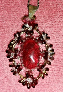 LIMOGES  Brooch Pendant, Pink Design and gold,Artist Signed. - Picture 1 of 4