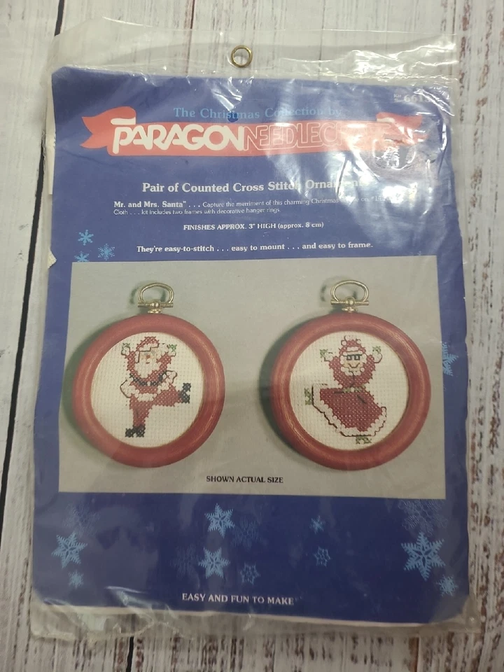 DE COLECCIÓN PARAGON BORDADO NAVIDAD PUNTO DE CRUZ ADORNOS SANTA SR & MRS CLAUS Foto 1 de 4
