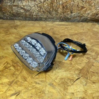 Luz de freio Honda CBR1000RR Fireblade 2008 - 2011 LED sinais de seta integrados - Imagem 1 de 4