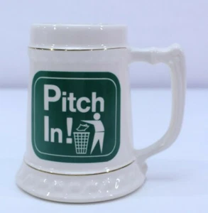 Taza de colección Pitch In Taza Stein Basura Reciclar Basura Blanco Verde Oro Símbolo EE. UU. - Imagen 1 de 7