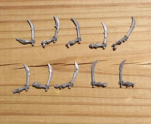 W:AOS Soulblight Gravelords Deathrattle Skeletons Sword/Blade Arms Bits 10 Bitz - Picture 1 of 1