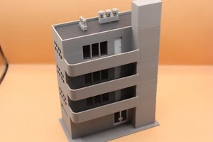 224164 4 Story Apt Building kit unpainted H0 Scale - Picture 1 of 8