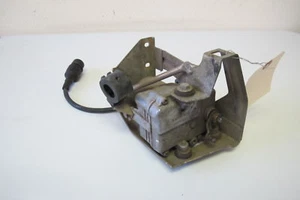 Porsche 911 VDO Cruise Control Servo Drive Link 91161704101 w/ Mounting Bracket - Picture 1 of 9