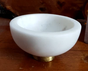 WHITE JADE FOOTED BOWL TRINKET DISH 103 X 58 MM 500 G - Picture 1 of 8