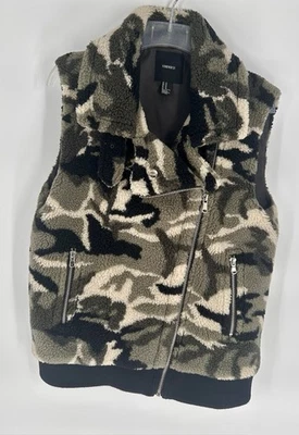 Chaleco de piel de peluche Forever 21 gris camuflado, cremallera asimétrica talla M para mujer’s Foto 1 de 4