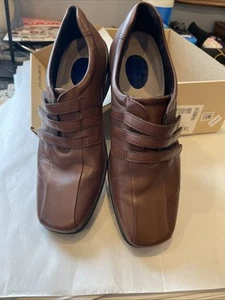 Ecco Keilabsatz Halbschuhe Damen EU Größe 41 US 10 braun Leder drei Riemen Slipper - Bild 1 von 11