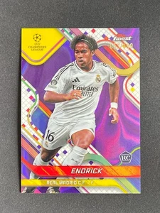 Endrick 2024-25 Topps Finest UCL Purple Lava Refractor /199 RC #100 - Bild 1 von 2