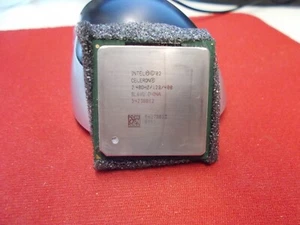 Intel Celeron Processor 2,40 GHZ, 128 KB Cache, 400-MHz-FSB. #X-30-11 - Picture 1 of 1