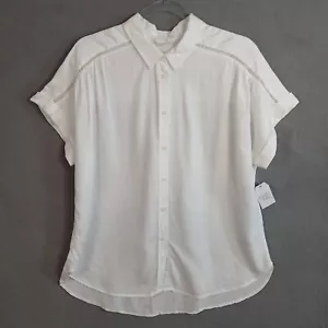 Time and Tru Women’s Chambray Camp Roll Cuff Short Sleeve Shirt Size L White NWT - Picture 1 of 9