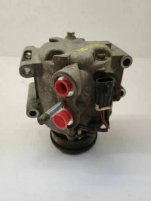 Compresor de aire acondicionado OEM 2002-07 GMC ENVOY 4,2 L XL 77561 Foto 1 de 4