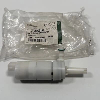 Bomba limpiadora de chorro de agua lavadora lámpara faros Jaguar XK8 XJ genuina LNC7031AA Foto 1 de 4