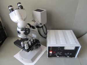 Microscopio de fluorescencia estándar Zeiss ***Falta condensador - por favor leer - Imagen 1 de 24