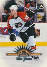 1997-98 Leaf #27 CHRIS GRATTON - Philadelphia Flyers
