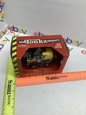 Maisto 1998 Mini Tonka Mighty Excavator 5000 Ton Max 21098 Diecast Very Elegant - Image 1 of 4